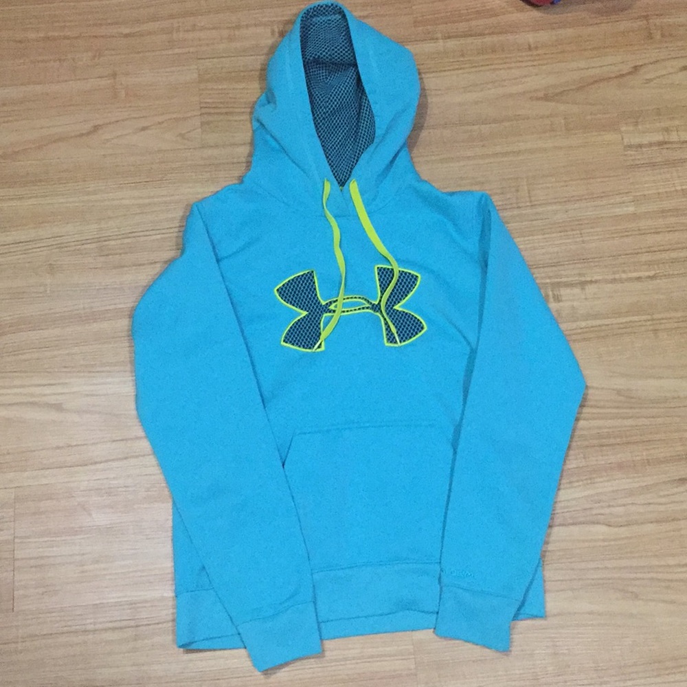 Under Armour sweatshirt
